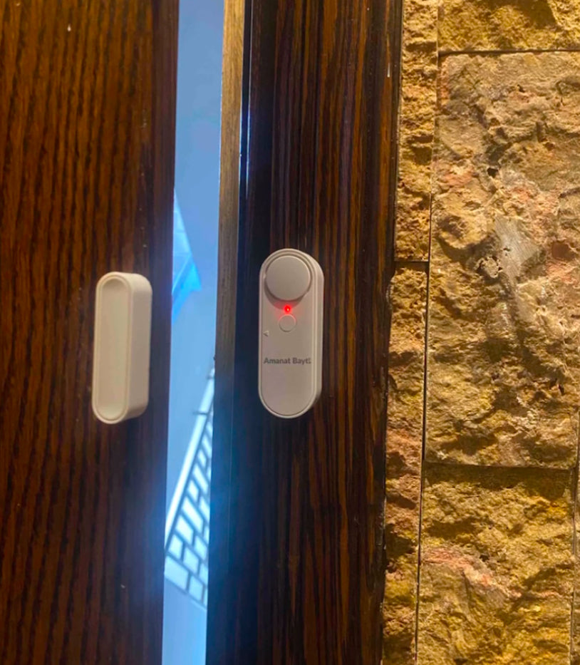 Smart Door & Window Security Sensor | Wireless Alarm